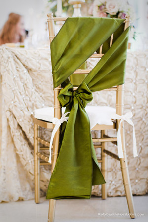 Adorable chair decoration ideas! - weddingfor1000.com.com side tie