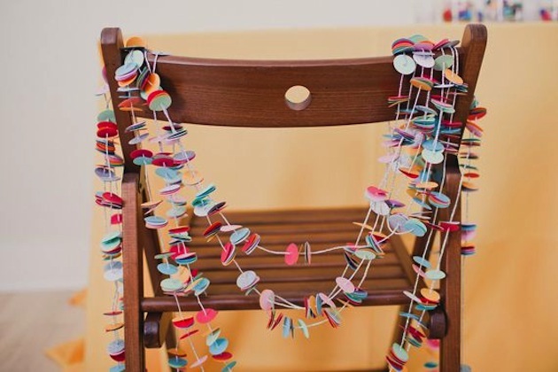 Adorable chair decoration ideas! - weddingfor1000.com