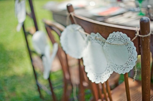 Adorable chair decoration ideas! - weddingfor1000.com