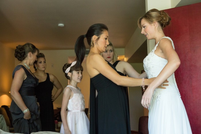 How to keep your bridesmaids from going Bridezilla! weddingfor1000.com
