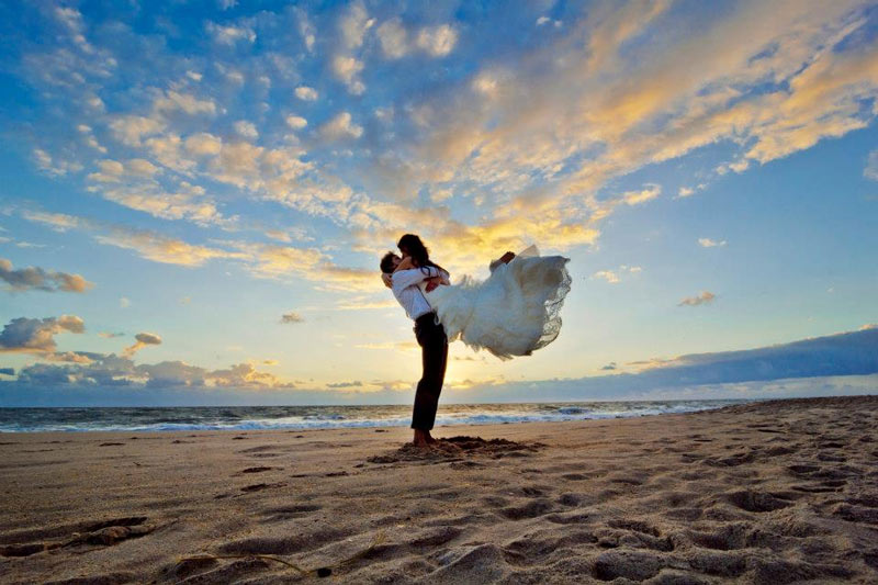 having a budget destination wedding? weddingfor1000.com