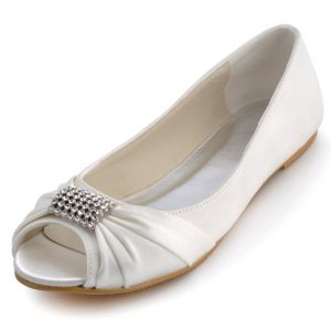 pretty and funky flats for sore feet - weddingfor1000.com