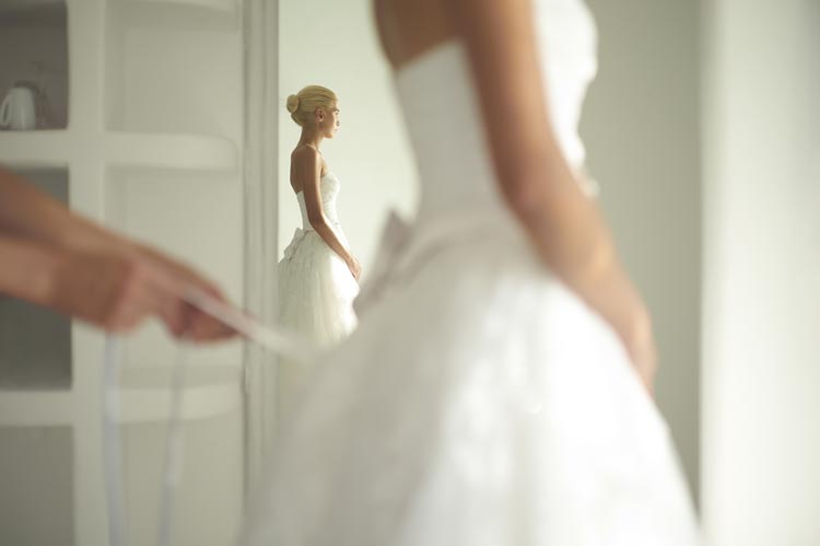 Real Brides Talk About Their Real Budget Weddings - weddingfor1000.com