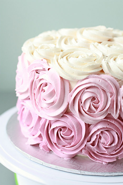 These are the 15 BEST Wedding Cake and Icing Flavor Combinations! weddingfor1000.com
