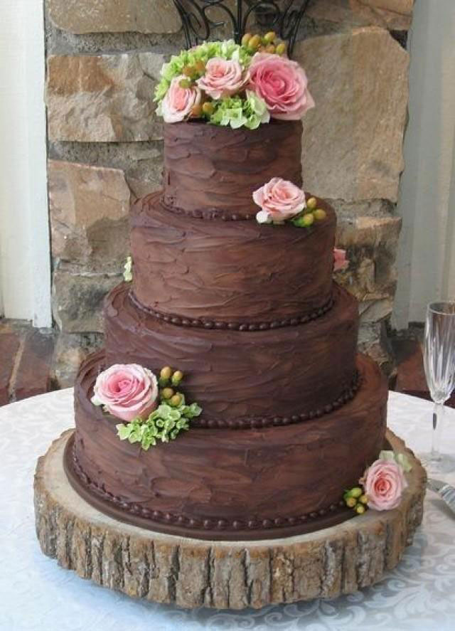 These are the 15 BEST Wedding Cake and Icing Flavor Combinations! weddingfor1000.com