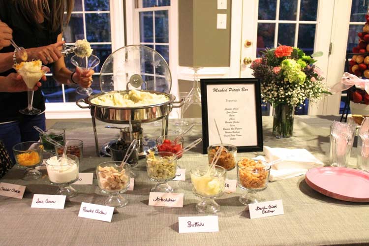 5 Delicious and Creative Cocktail Wedding Reception Combos - weddingfor1000.com